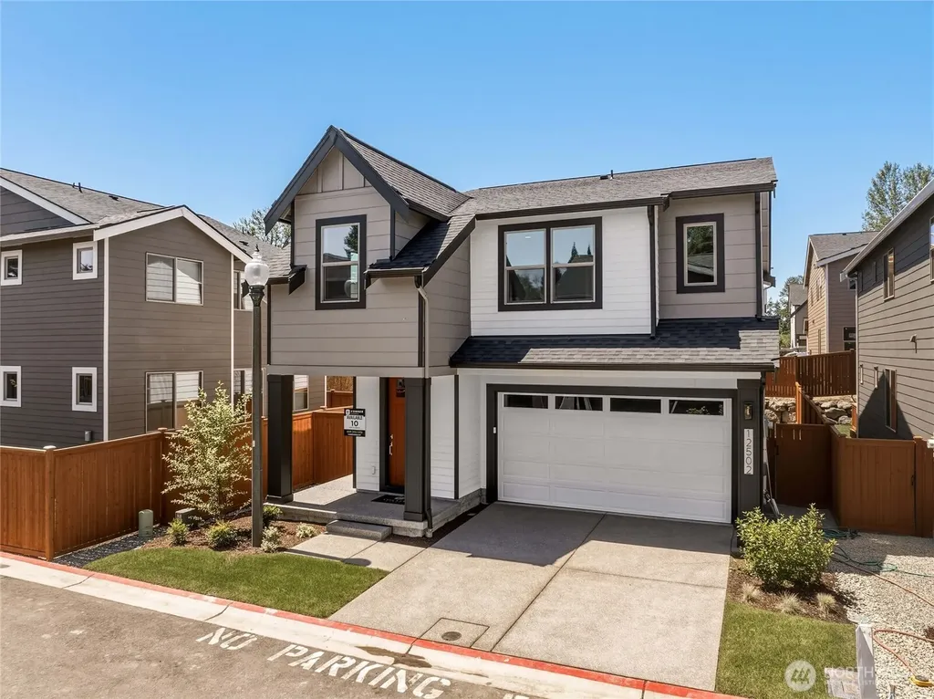 12502 SE 256th Place Kent WA 98030