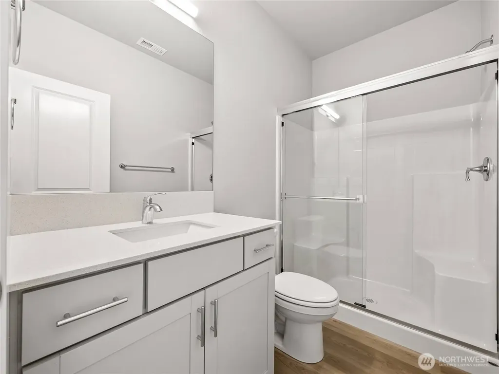 12502 SE 256th Place Kent WA 98030