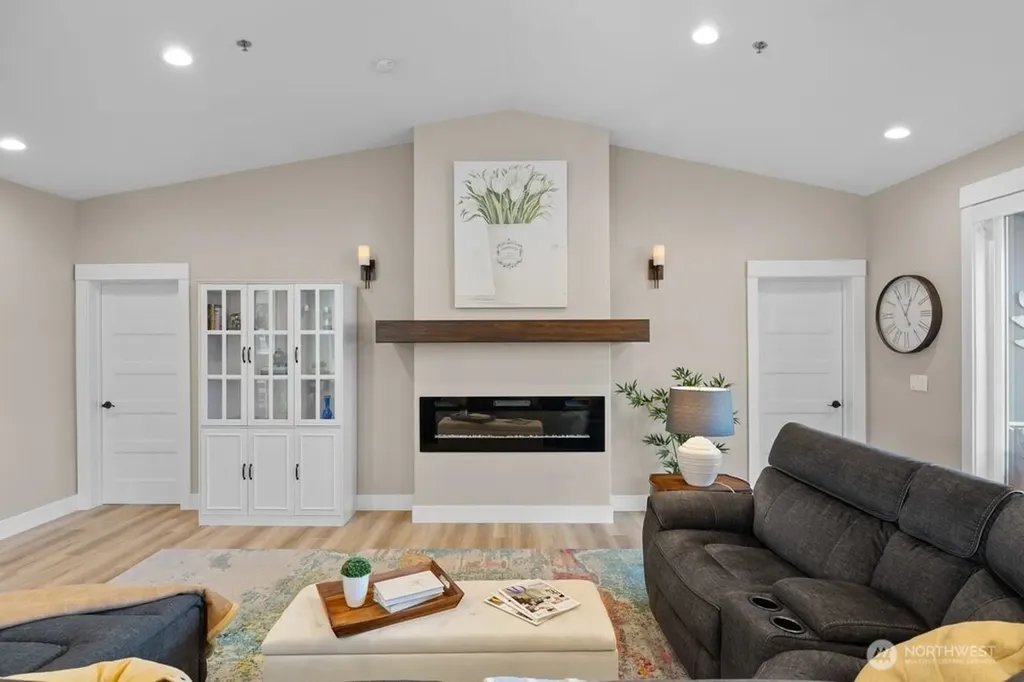 419 Edgewater Way SW Mattawa WA 99349