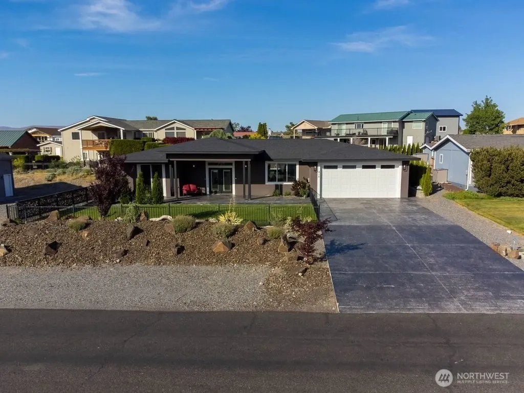 419 Edgewater Way SW Mattawa WA 99349
