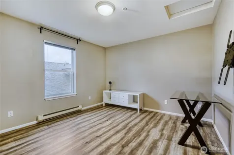 10511 Midvale Avenue N Seattle WA 98133