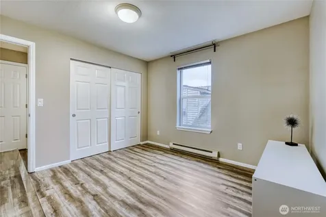 10511 Midvale Avenue N Seattle WA 98133