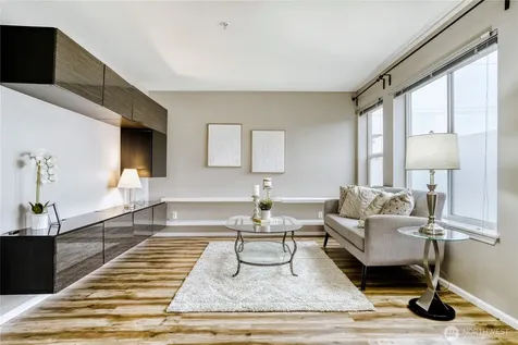 10511 Midvale Avenue N Seattle WA 98133