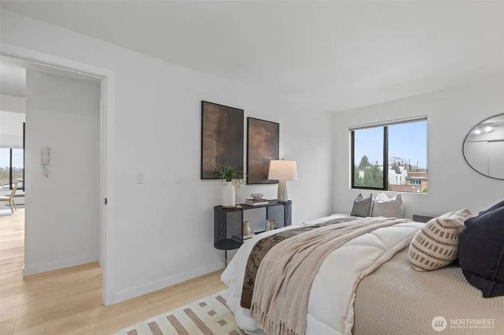 4911 Fremont Avenue N Seattle WA 98103