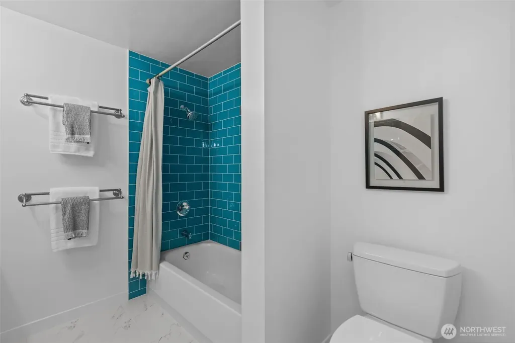 4911 Fremont Avenue N Seattle WA 98103