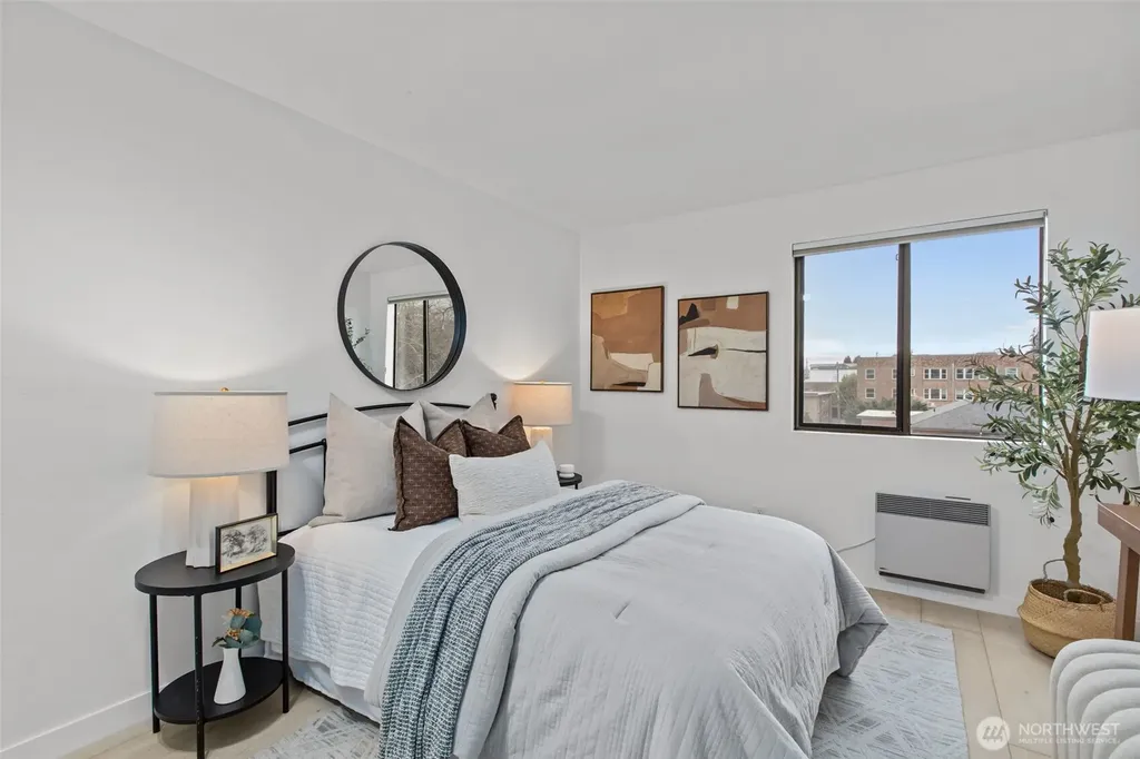 4911 Fremont Avenue N Seattle WA 98103
