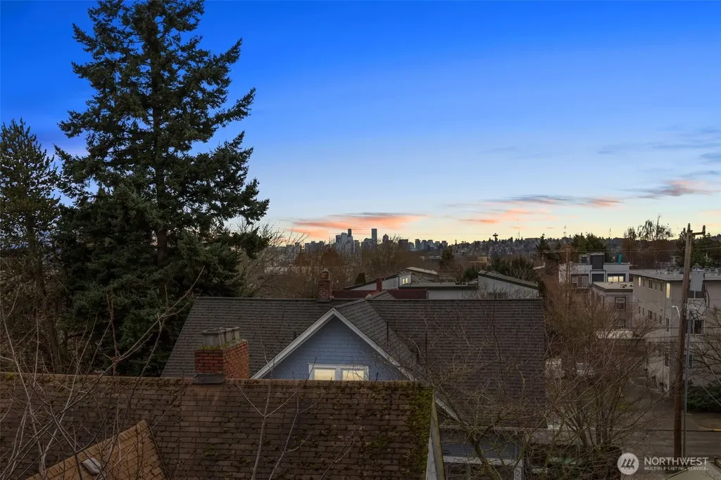 4911 Fremont Avenue N Seattle WA 98103