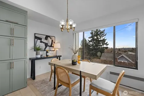 4911 Fremont Avenue N Seattle WA 98103