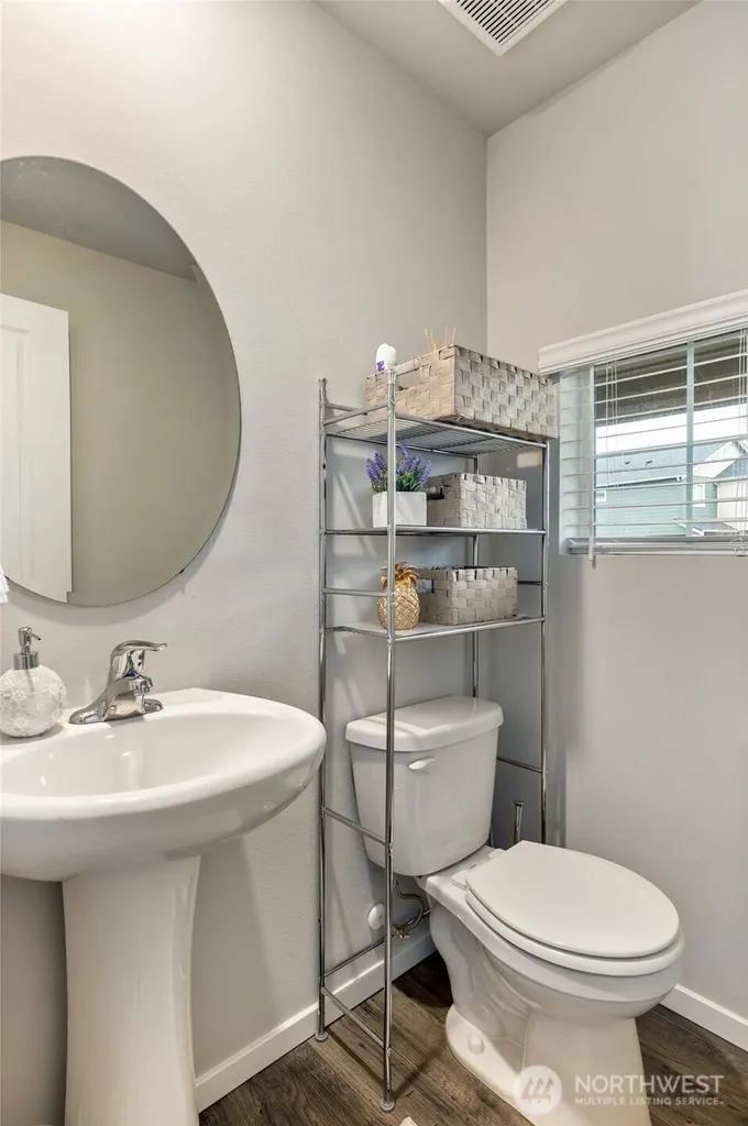 18673 106th Avenue Ct E Puyallup WA 98374