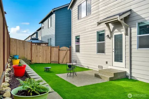18673 106th Avenue Ct E Puyallup WA 98374