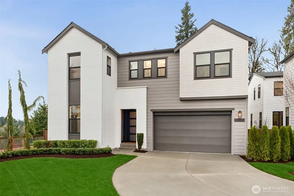 13806 SE 85th Street Newcastle WA 98059