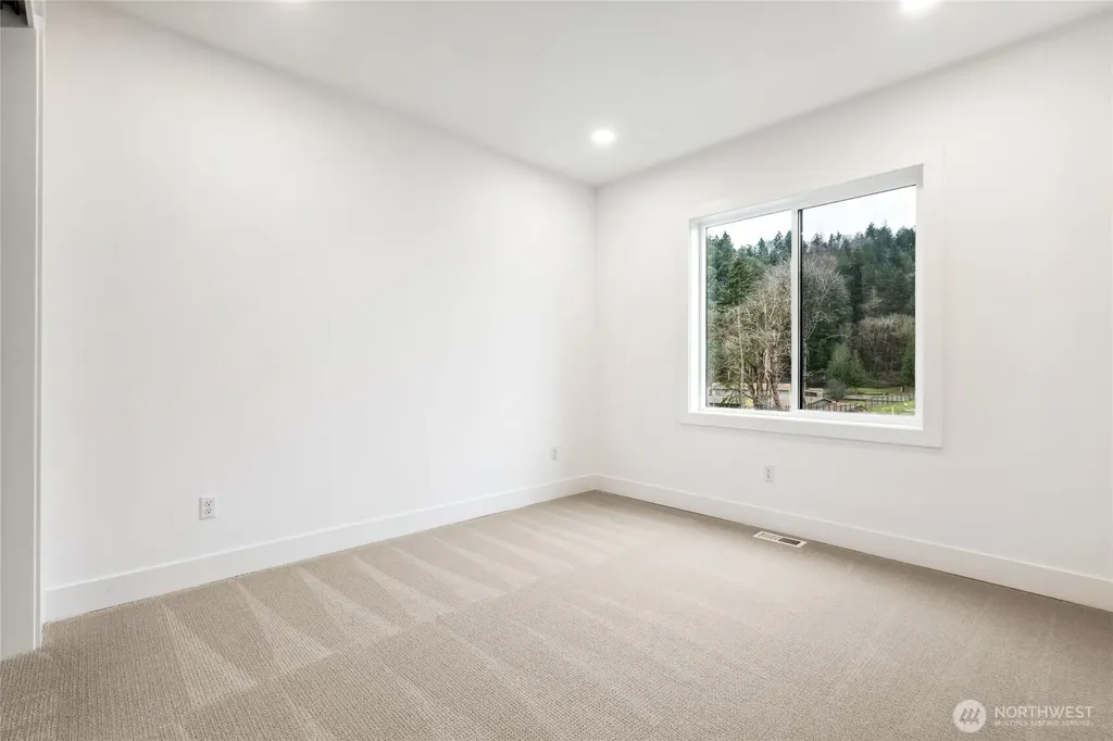 13806 SE 85th Street Newcastle WA 98059