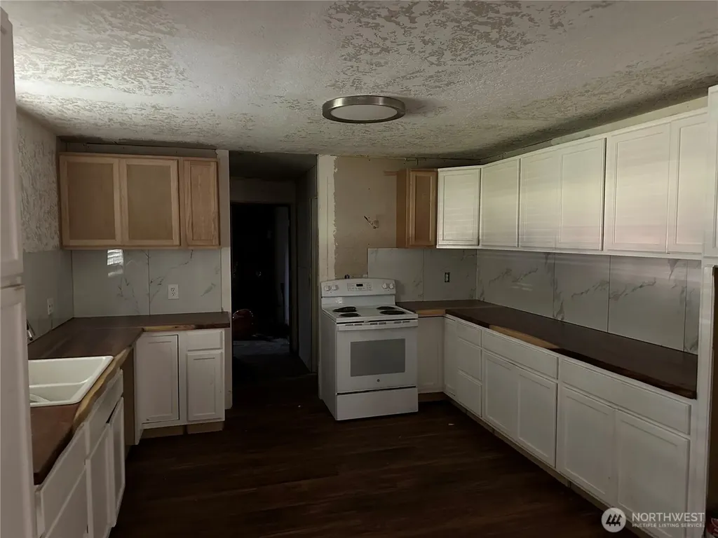 206 W Cushing Aberdeen WA 98520