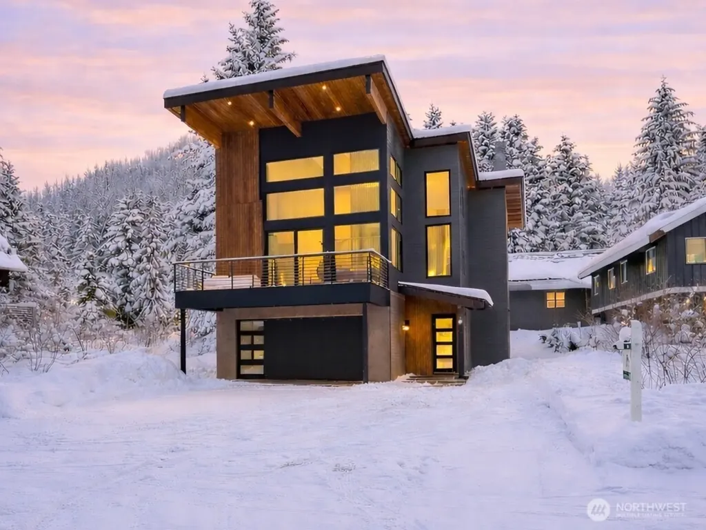 811 E Hyak Drive Snoqualmie Pass WA 98068