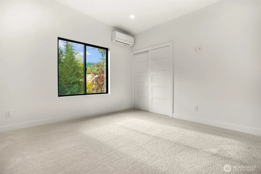 811 E Hyak Drive Snoqualmie Pass WA 98068