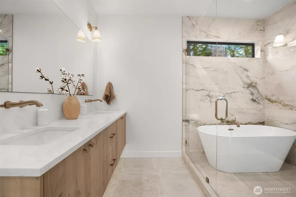 811 E Hyak Drive Snoqualmie Pass WA 98068