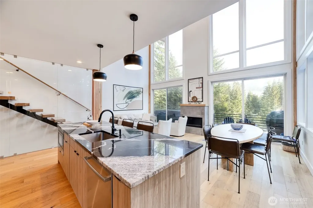 340 Snoqualmie Drive Snoqualmie Pass WA 98068