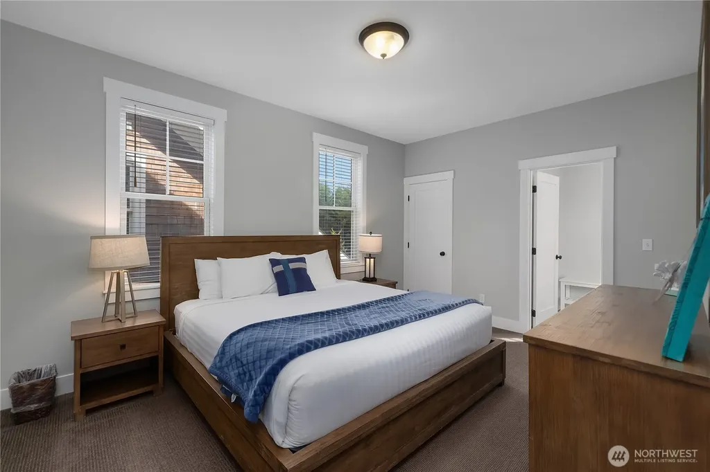 100 Horseshoe Lane Pacific Beach WA 98571