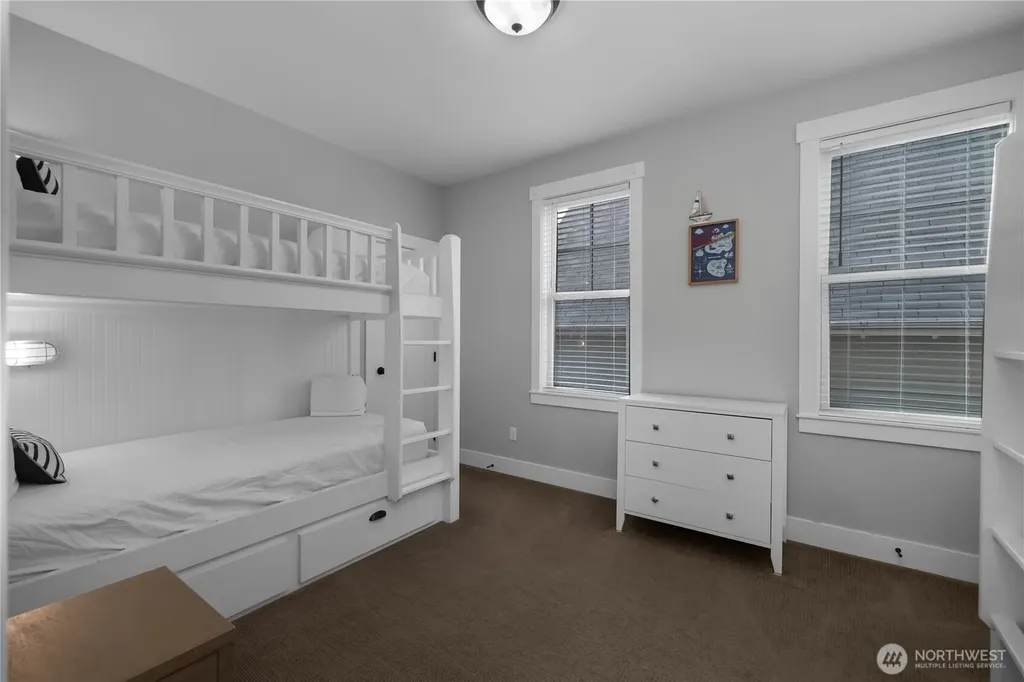 100 Horseshoe Lane Pacific Beach WA 98571