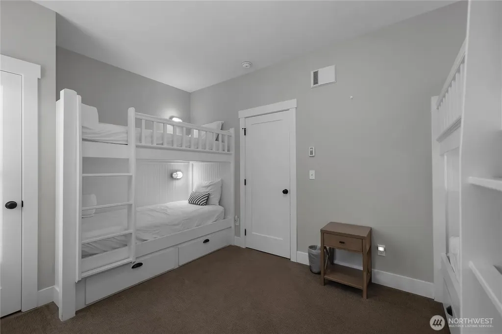100 Horseshoe Lane Pacific Beach WA 98571