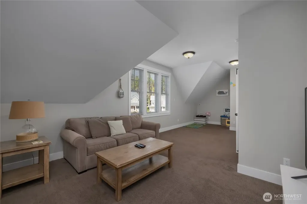 100 Horseshoe Lane Pacific Beach WA 98571