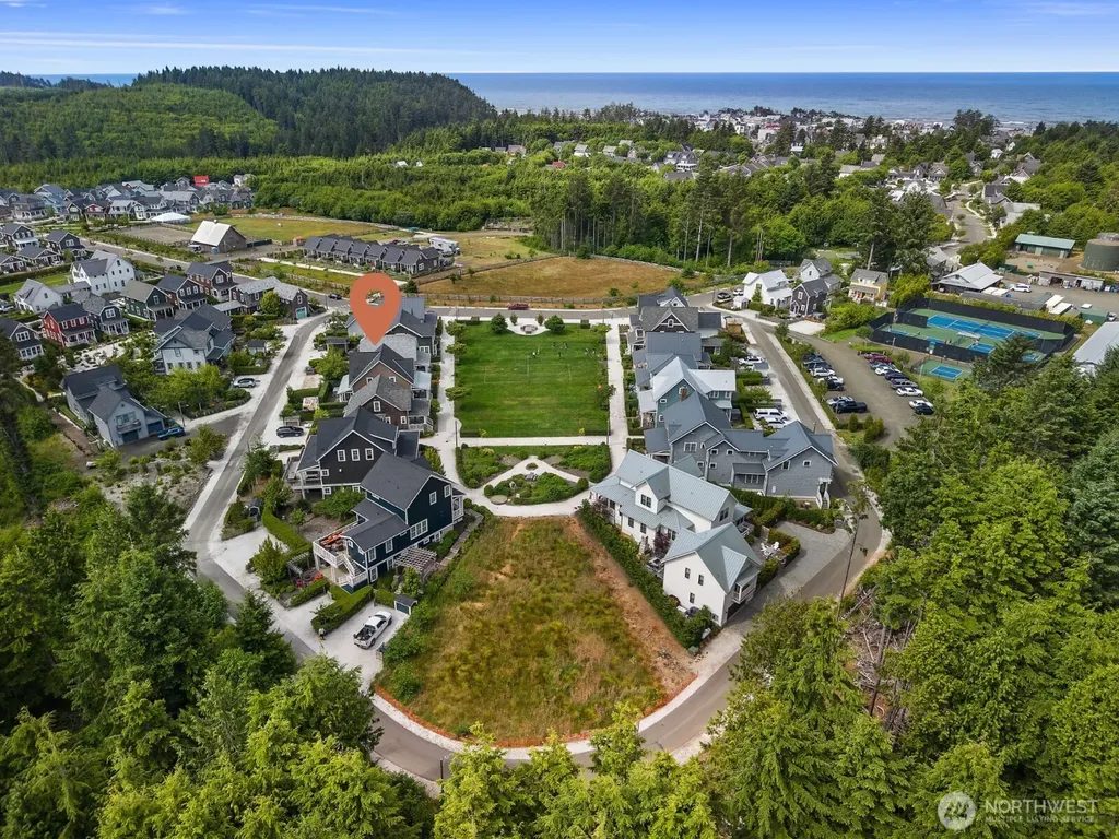 100 Horseshoe Lane Pacific Beach WA 98571