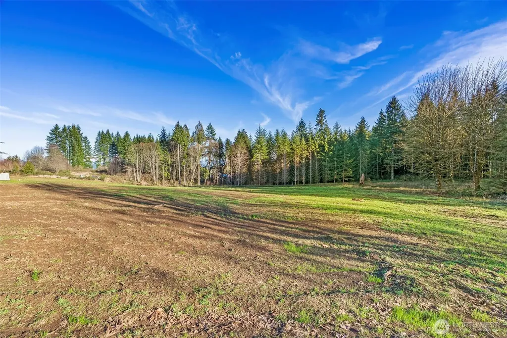 245 Suncrest Drive Castle Rock WA 98611