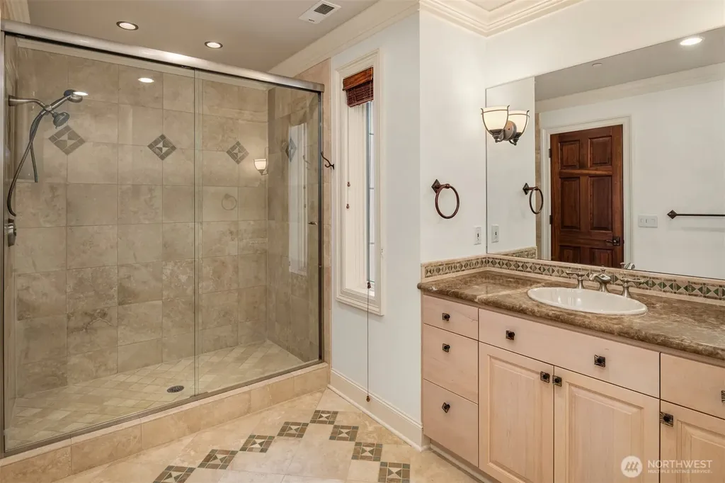 10132 NE 59th Street Kirkland WA 98033