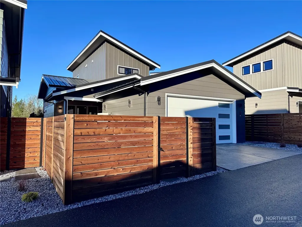 4304 Creston Way Bellingham WA 98226