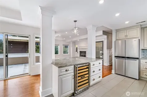 9510 9th Avenue NW Seattle WA 98117