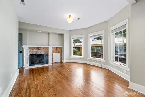 9510 9th Avenue NW Seattle WA 98117