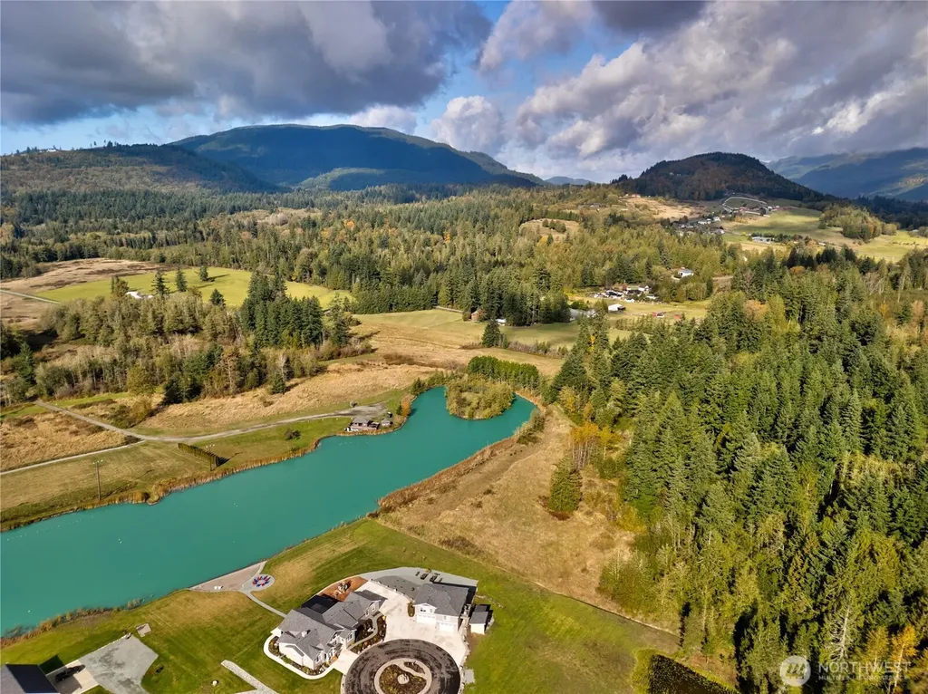 18269 Bow Lake Lane Bow WA 98232