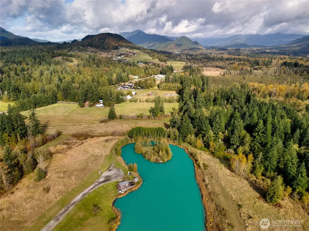 18269 Bow Lake Lane Bow WA 98232
