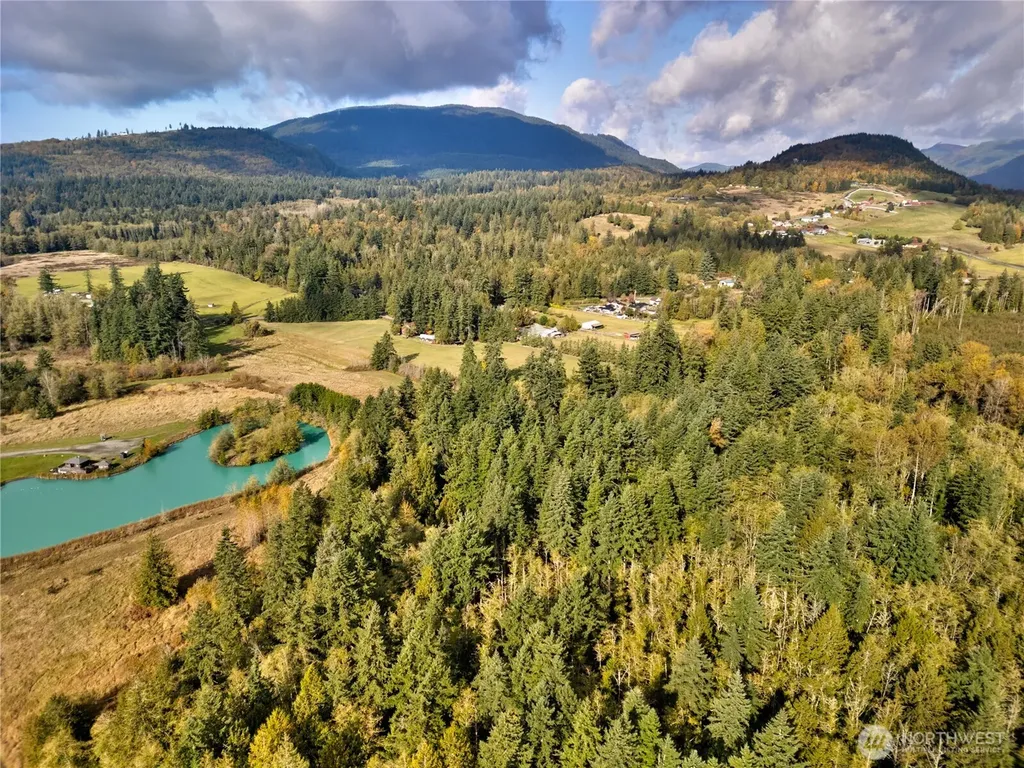 18269 Bow Lake Lane Bow WA 98232
