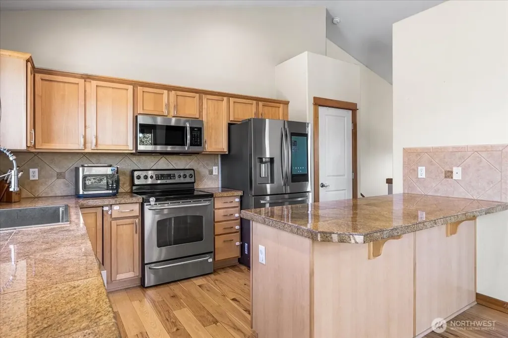 9723 Phillips Road SE Port Orchard WA 98367
