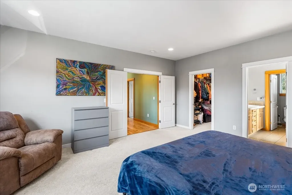 9723 Phillips Road SE Port Orchard WA 98367