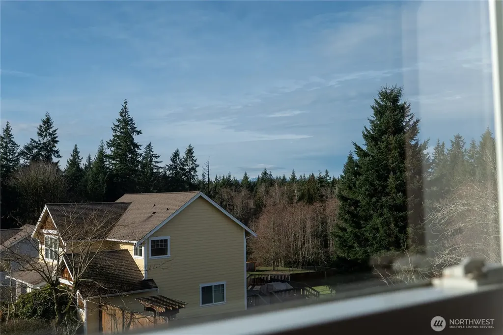 9723 Phillips Road SE Port Orchard WA 98367
