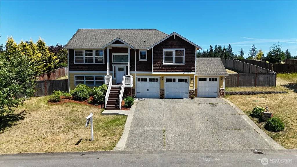 9723 Phillips Road SE Port Orchard WA 98367