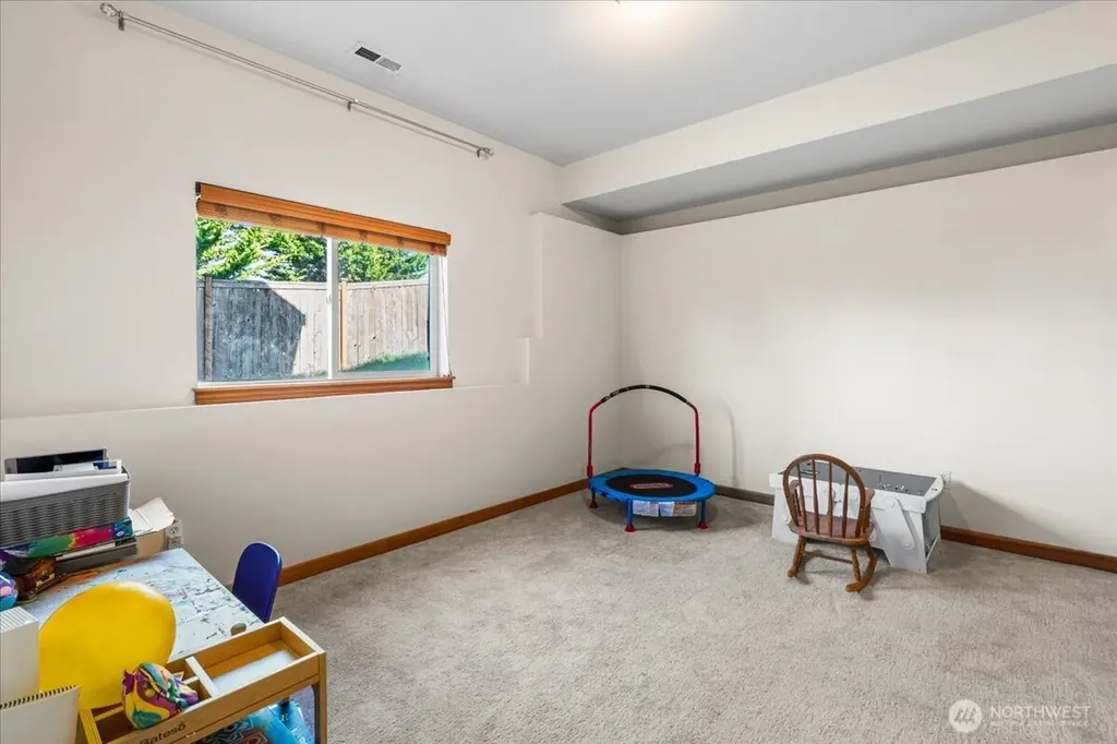9723 Phillips Road SE Port Orchard WA 98367