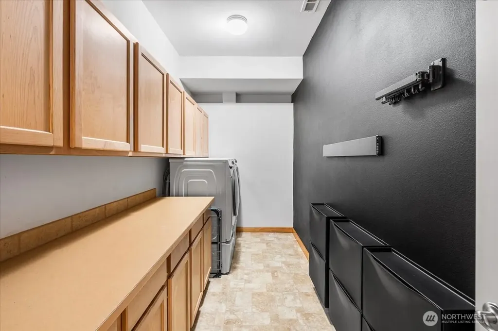 9723 Phillips Road SE Port Orchard WA 98367
