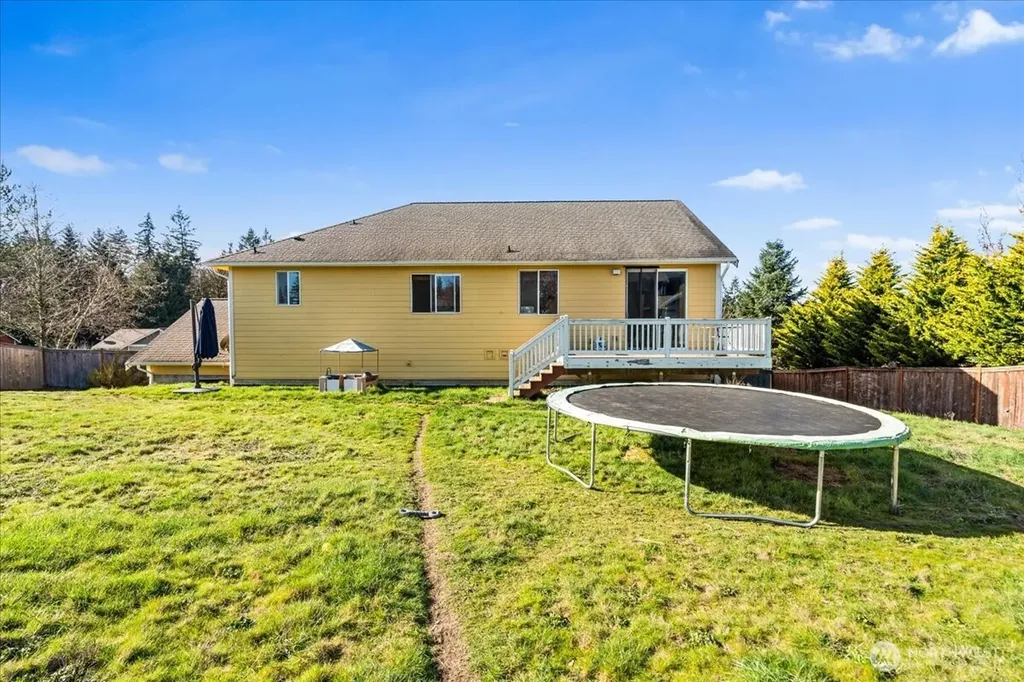 9723 Phillips Road SE Port Orchard WA 98367