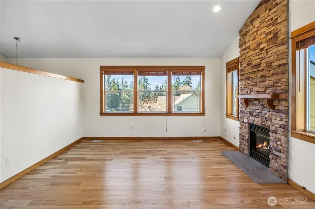 9723 Phillips Road SE Port Orchard WA 98367
