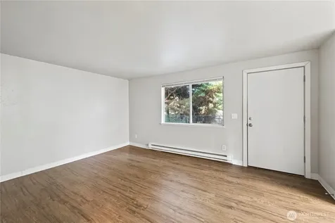 4809 S 252nd Place Kent WA 98032