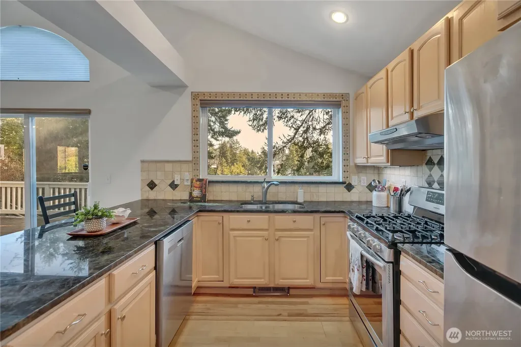 2604 Vincent Way NW Bremerton WA 98312