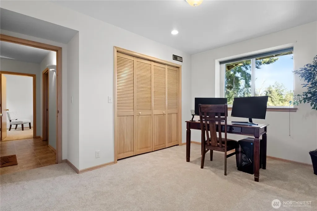 2604 Vincent Way NW Bremerton WA 98312