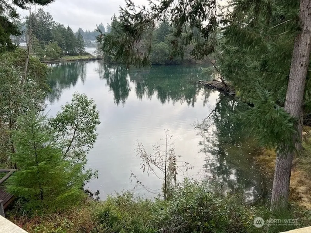 2604 Vincent Way NW Bremerton WA 98312