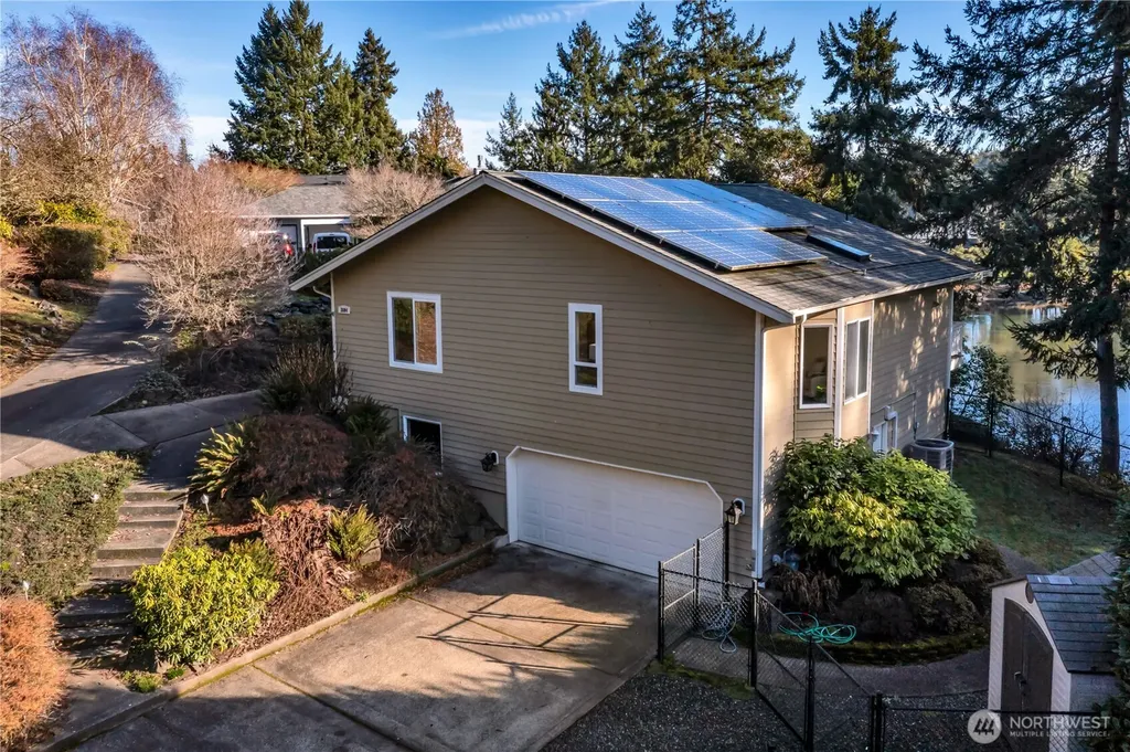 2604 Vincent Way NW Bremerton WA 98312