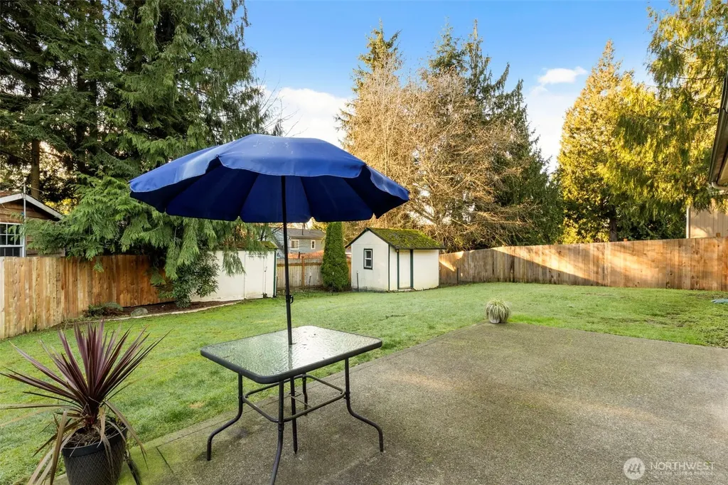 7606 Sandy Way NE Poulsbo WA 98370