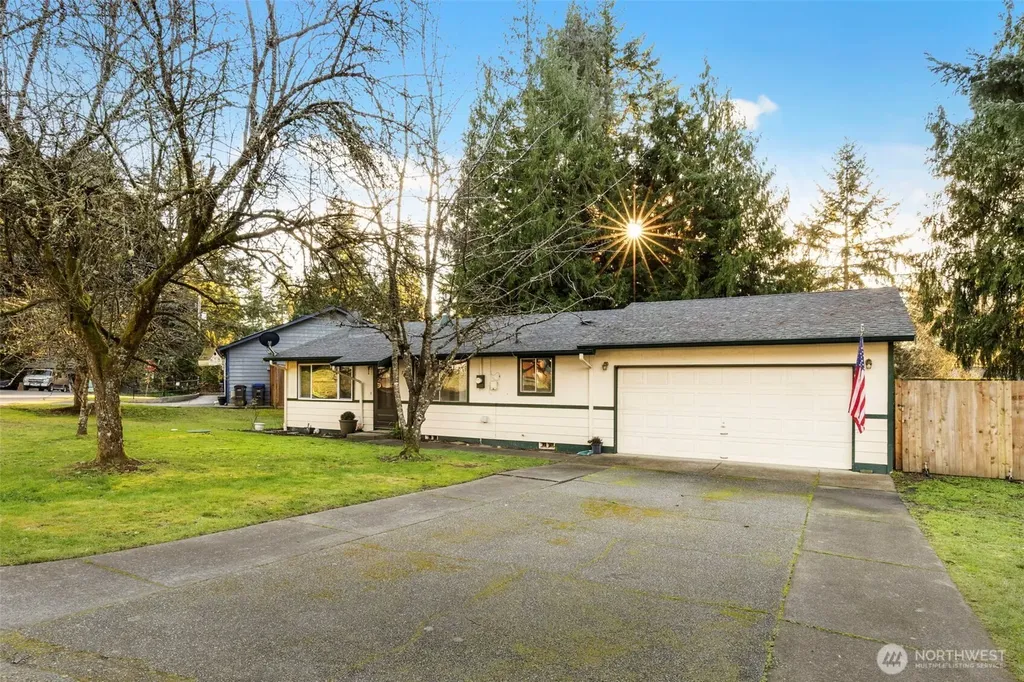 7606 Sandy Way NE Poulsbo WA 98370