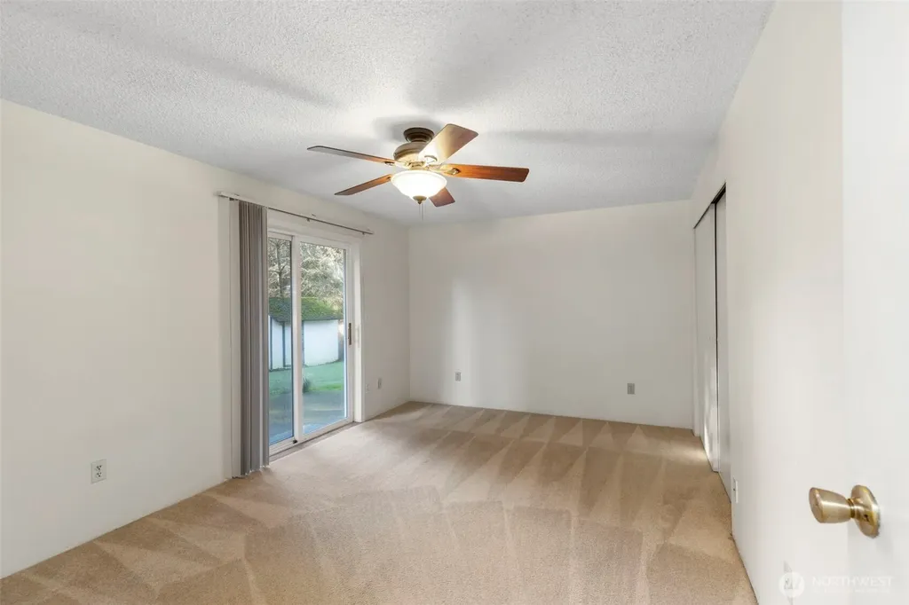 7606 Sandy Way NE Poulsbo WA 98370